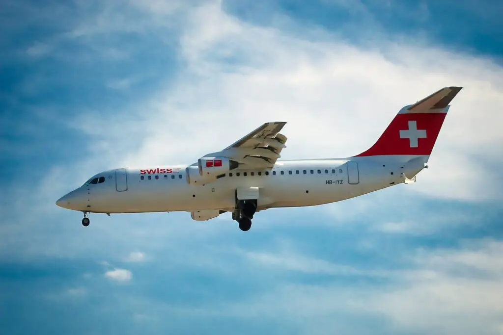 Up in the Swiss Skies: A Comprehensive Guide to Airlines in Switzerland