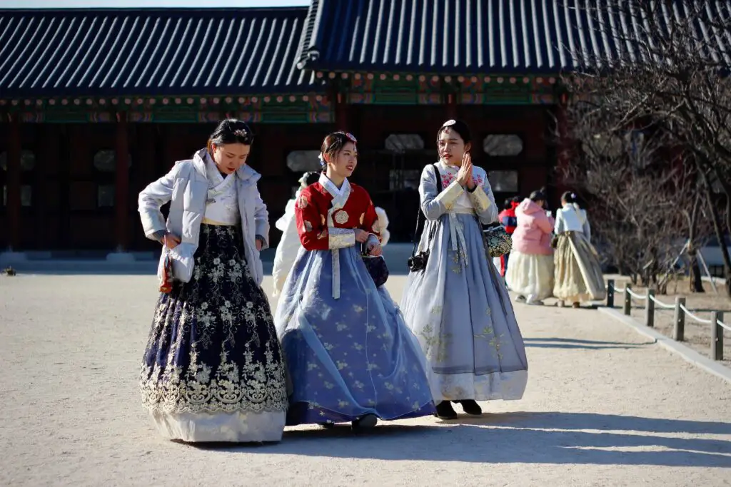 Shopping for Traditional Korean Souvenirs