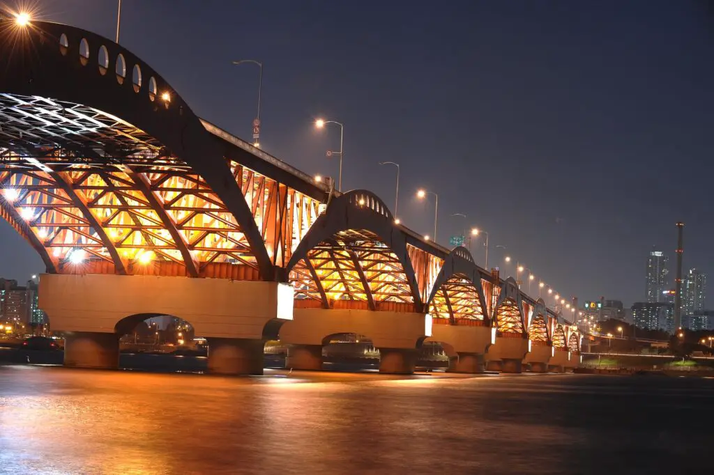 Seongsan Bridge: Iconic Landmark Connecting Yeosu and Odongdo Island