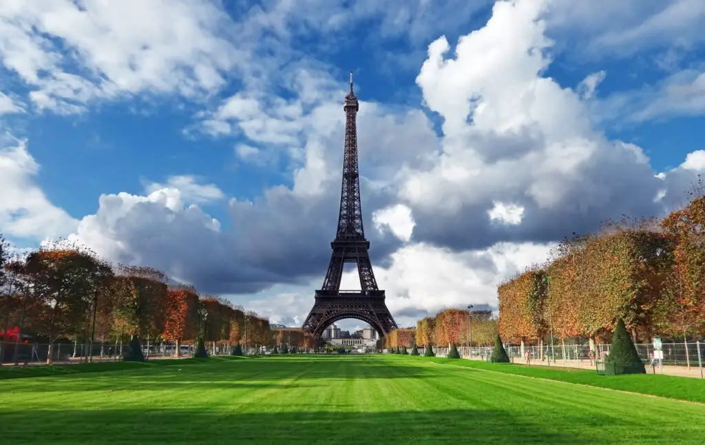 Learn Why France is the World's Leading Tourism Destination