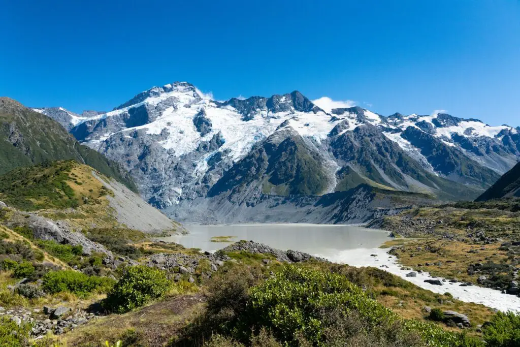 Why Is New Zealand's Scenery So Beautiful?