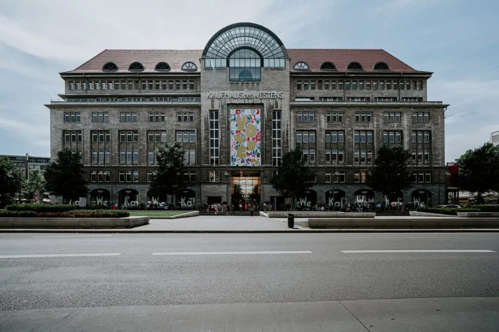 Experience the Thrill of Shopping in Germany!