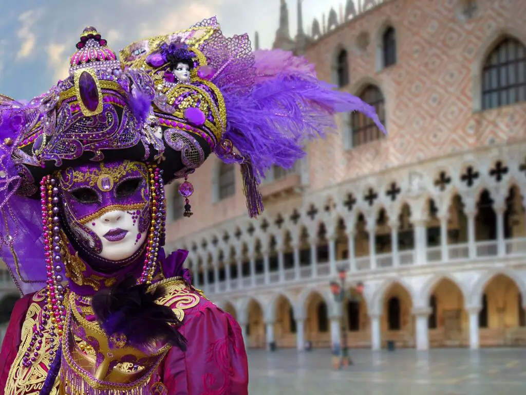 Take Flights to Italy and Attend Venice Carnival!
