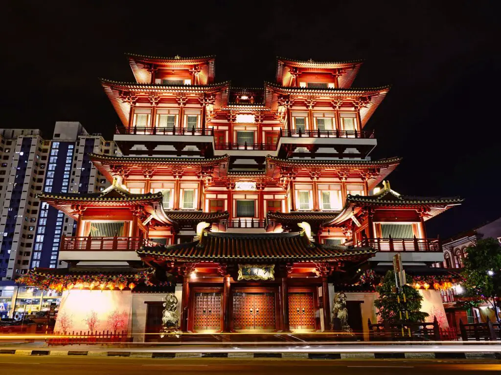 Wonders of the Buddha's Tooth Relic Temple in Singapore