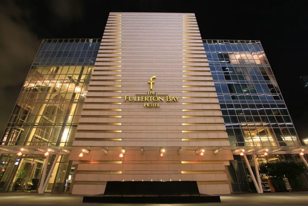 The Comfort and Convenience of Staying at the Fullerton Hotel in Singapore