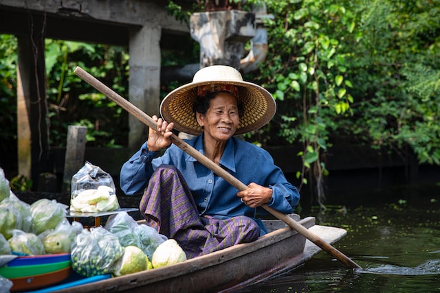 The Enchanting World of Floating Markets in Thailand