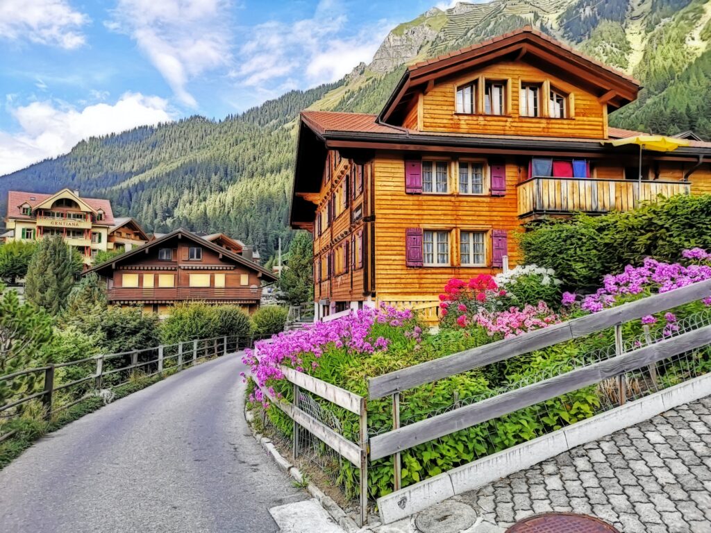 Swiss Chalets: Crafting Unforgettable Moments in Alpine Bliss