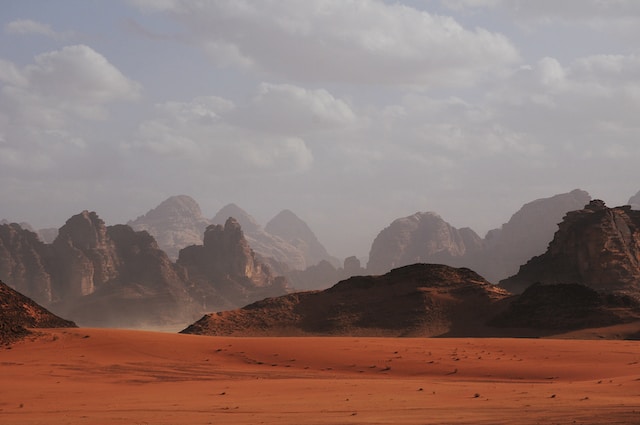 Exploring the Hidden Gems: Top Attractions in Mauritania