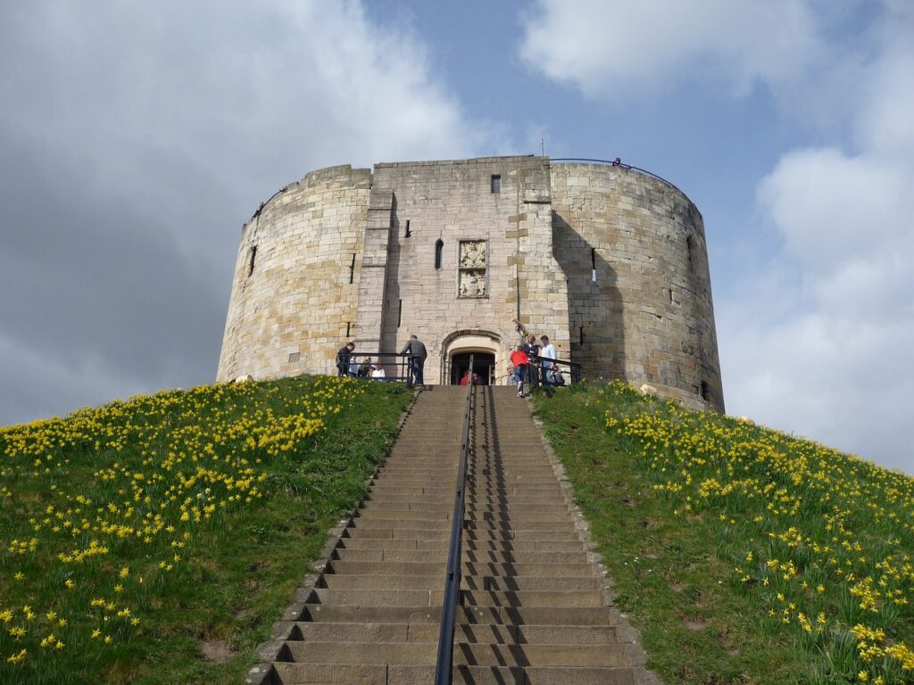 York’s Top 9 Tourist Attractions for Sightseeing
